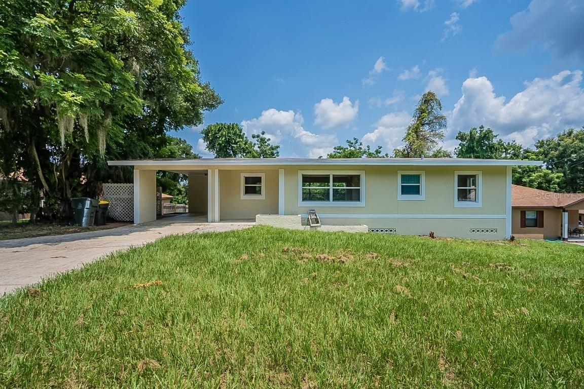 827 5th St., Clermont, FL 34711