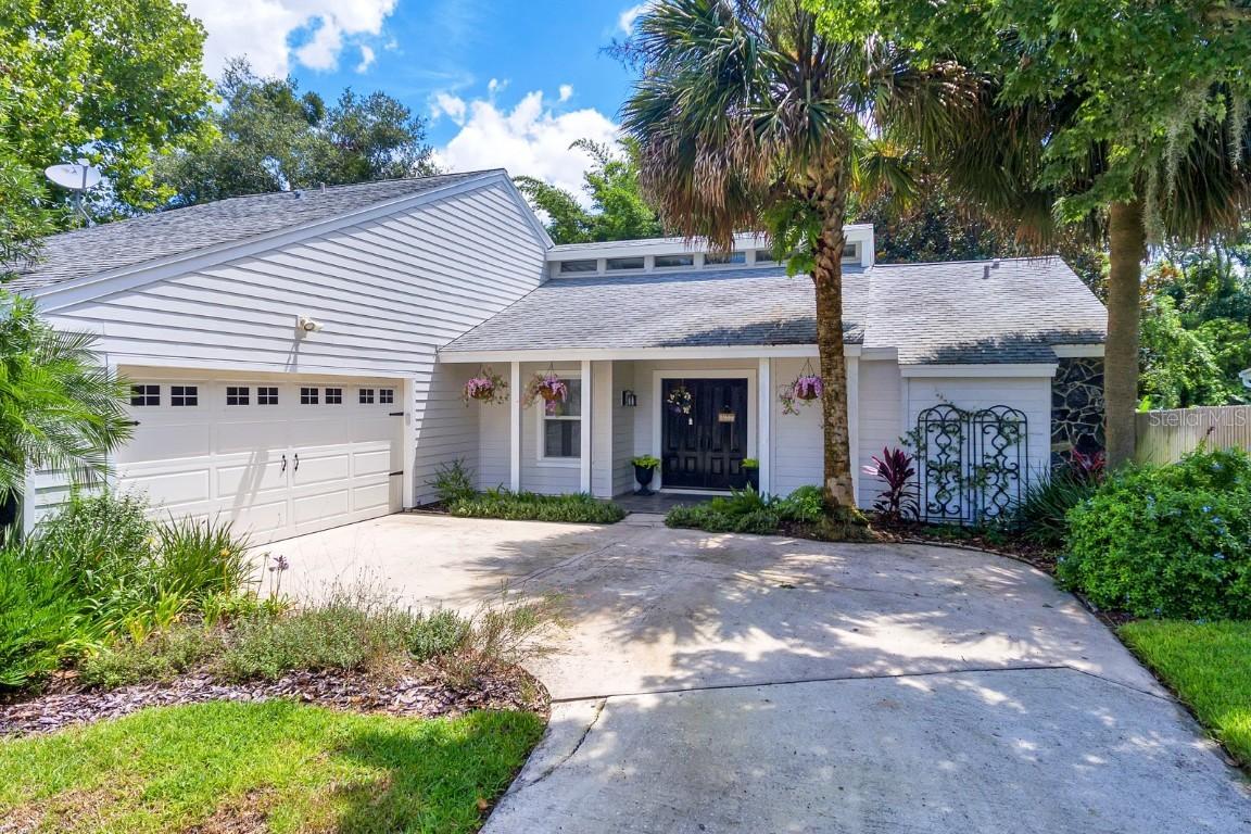 203 N Shadow Bay Dr, Orlando, FL 32825