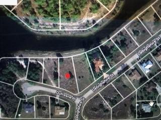 511 Dufresne Ln., Lehigh Acres, FL 33974