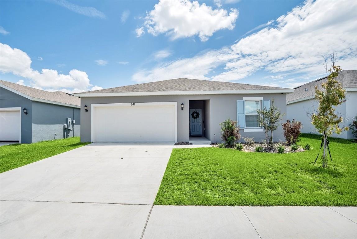 841 Cambridge Dr., Winter Haven, FL 33881