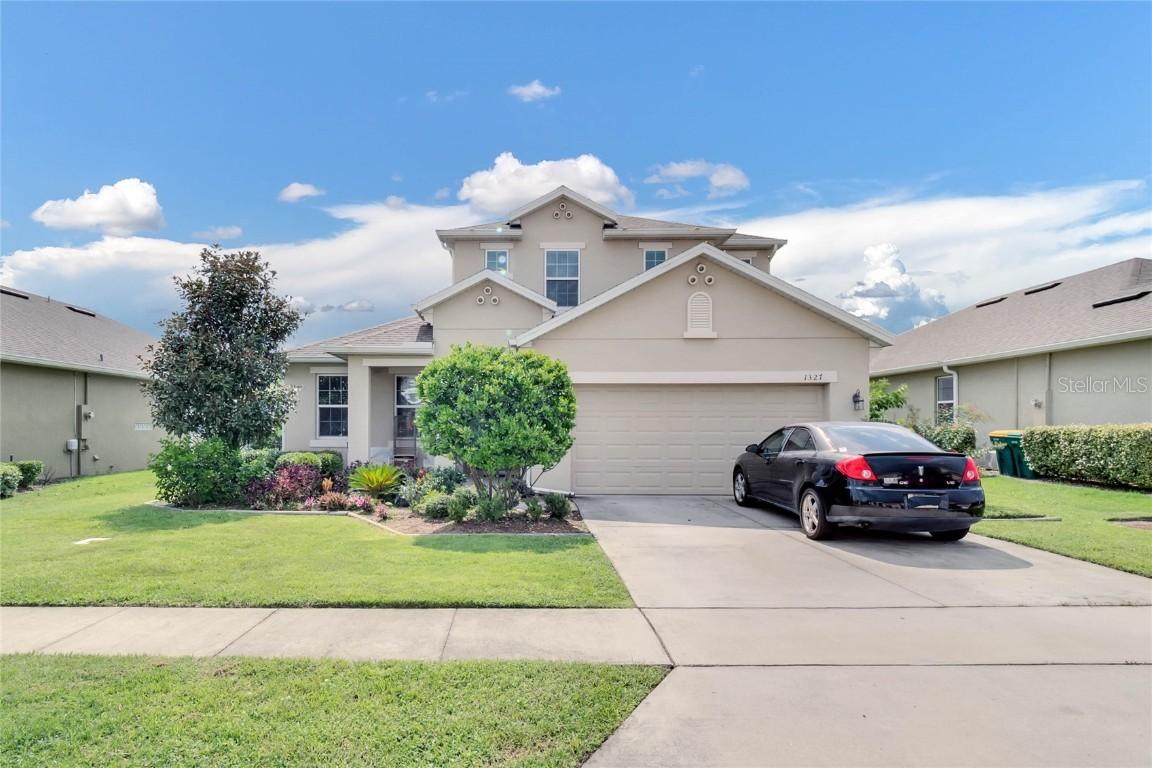 1327 Aroniminik Dr., Mount Dora, FL 32757