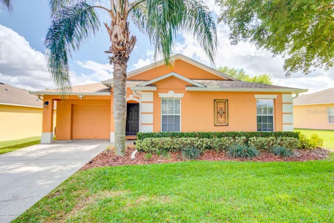 17512 Woodcrest Way, Clermont, FL 34714