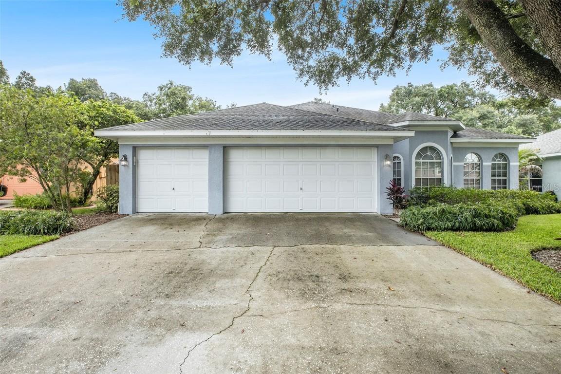 2935 Minuteman Ln., Brandon, FL 33511