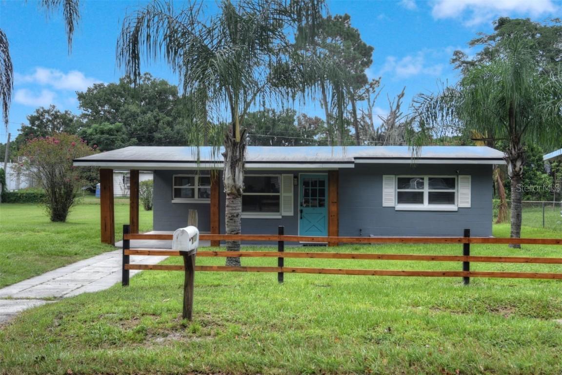 2707 Greenleaf Dr., Orlando, FL 32810