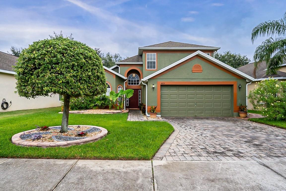 5825 Whisper Pine Dr., Leesburg, FL 34748