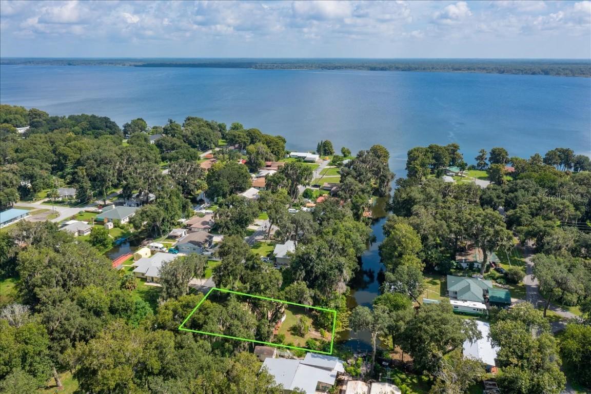 2453 Cr 447 St., Lake Panasoffkee, FL 33538