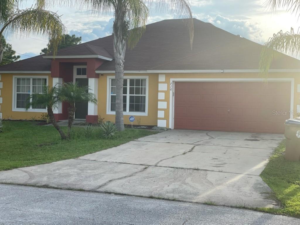 716 Vichy Ln., Kissimmee, FL 34759