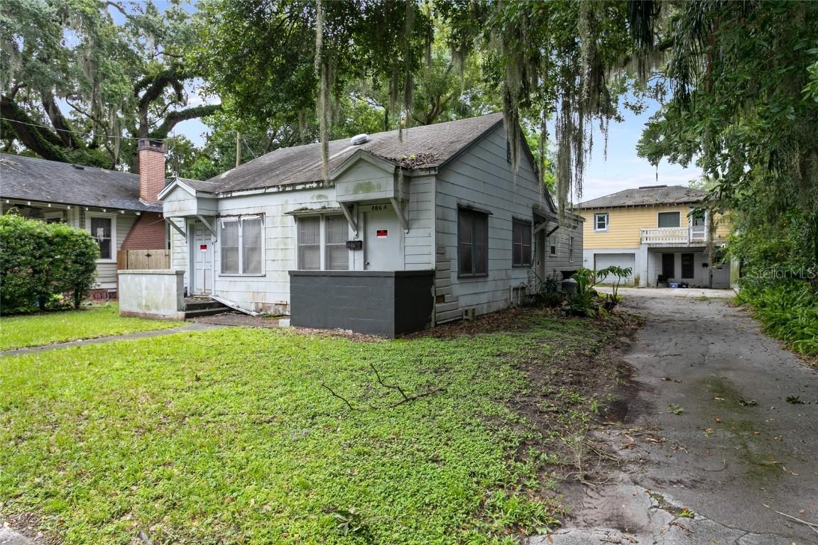 806 Palmer St., Orlando, FL 32801