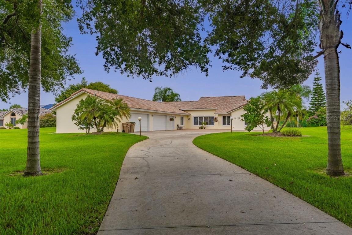 12908 Bellerive Dr., Clermont, FL 34711