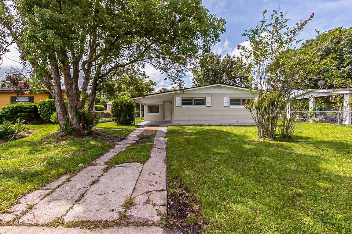 107 Academy Ave., Sanford, FL 32771