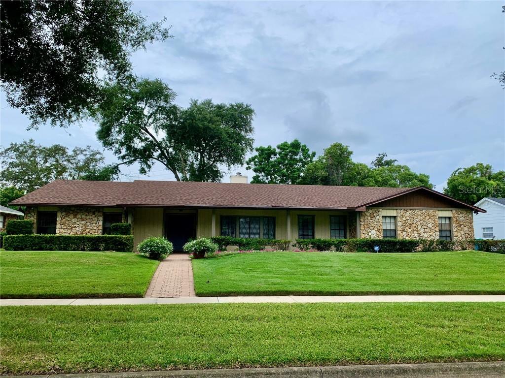 3226 Edgecliffe Dr., Orlando, FL 32806
