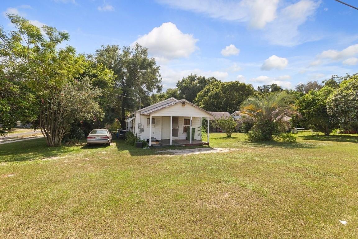 2333 Montclair Rd., Leesburg, FL 34748