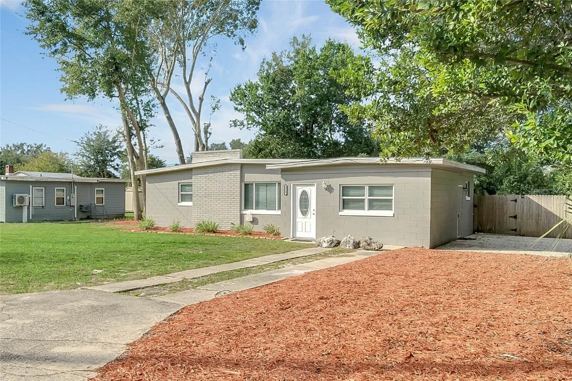1315 Oak Dr., Mount Dora, FL 32757