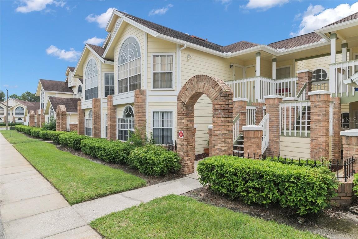 5014 Laguna Bay Cir. #111, Kissimmee, FL 34746