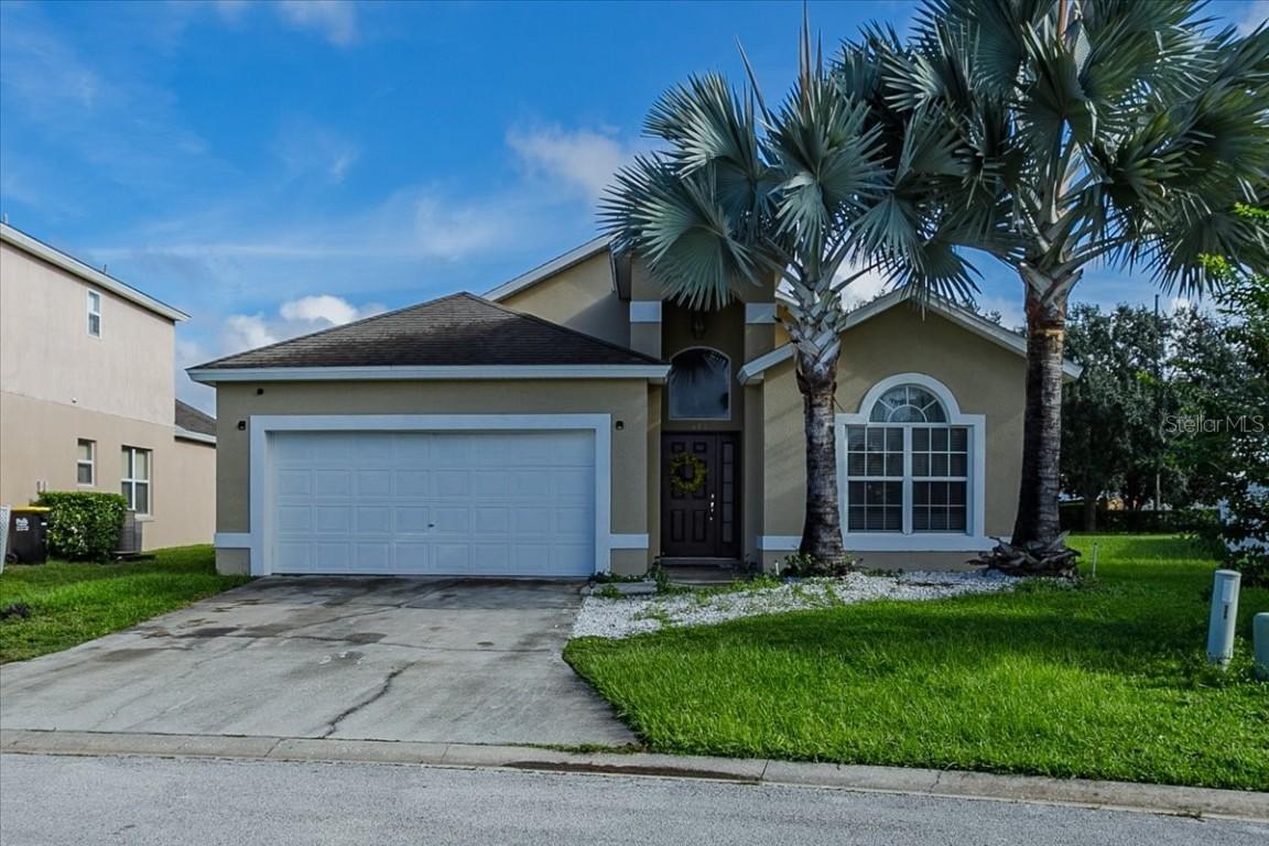 413 Corvina Dr., Davenport, FL 33897