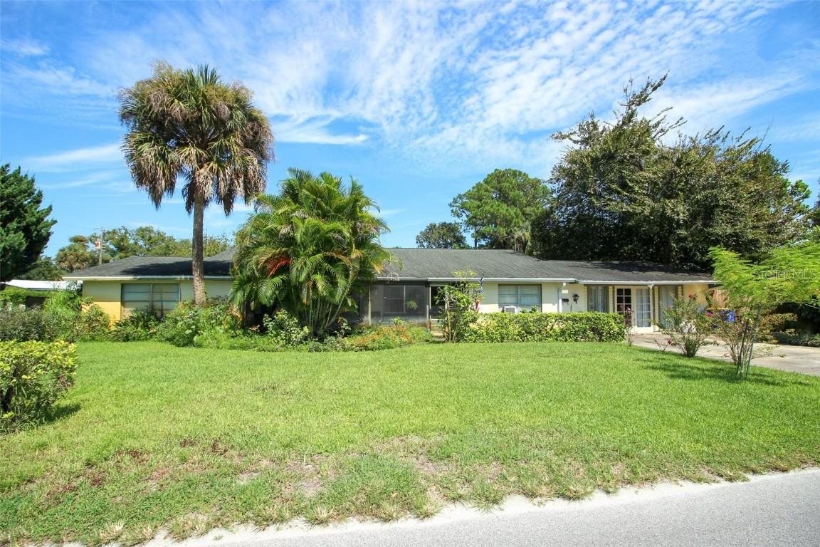 925 Flagler Ave., Edgewater, FL 32132