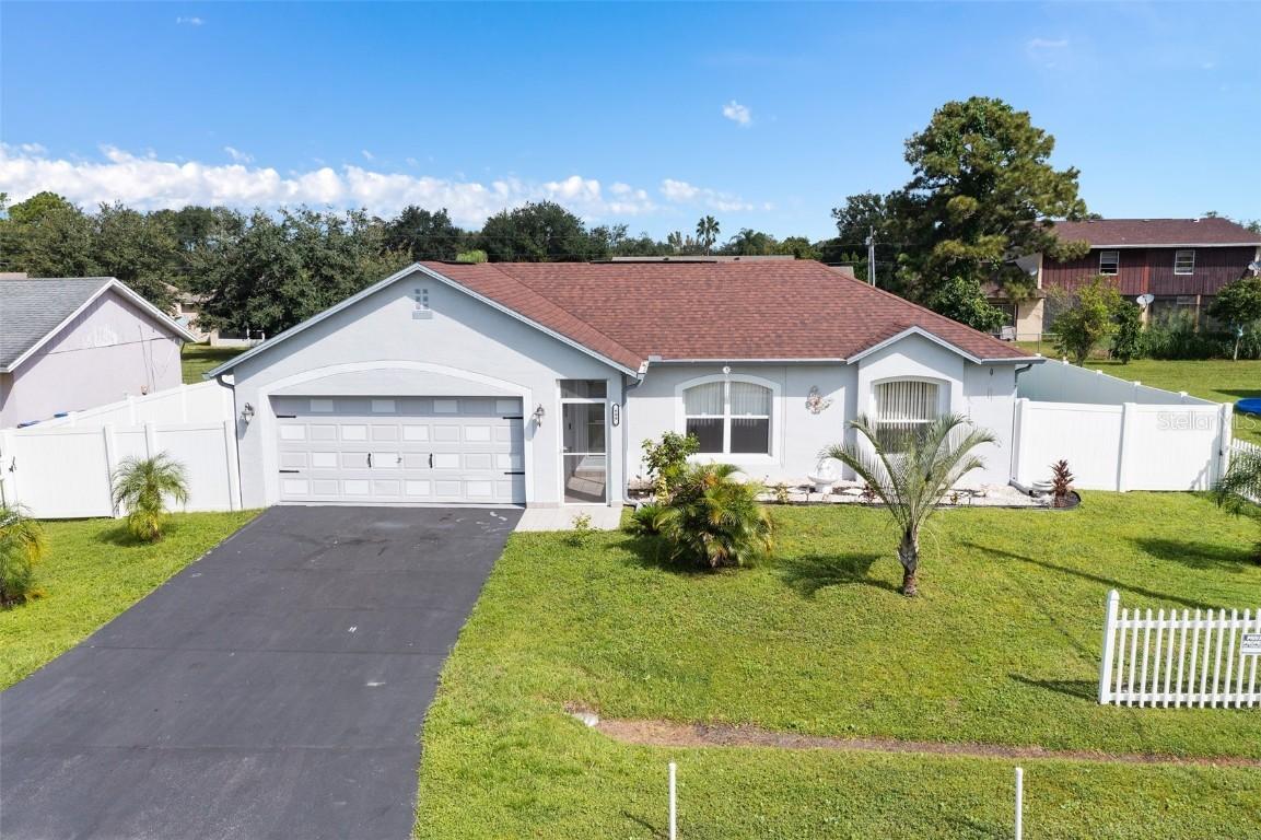 609 Royalty Ct., Kissimmee, FL 34758