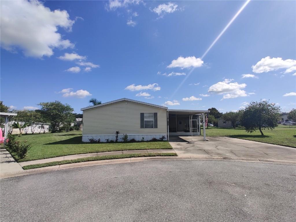 14041 Roserush Ct., Astatula, FL 34705