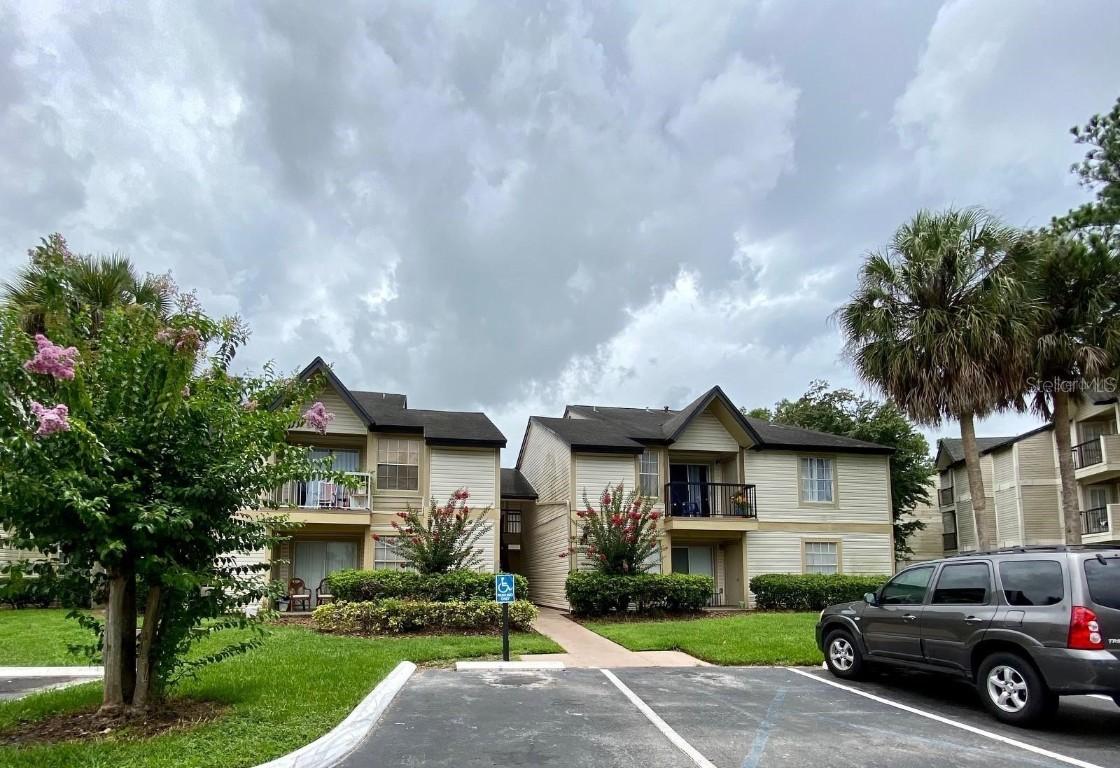 1924 Lake Atriums Cir. #61, Orlando, FL 32839