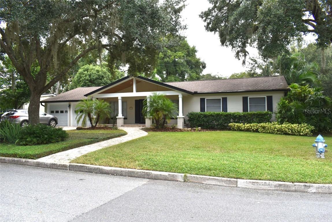 1742 Gay Dr., Orlando, FL 32803