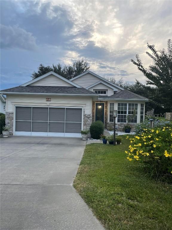 6057 Dory Way, Tavares, FL 32778