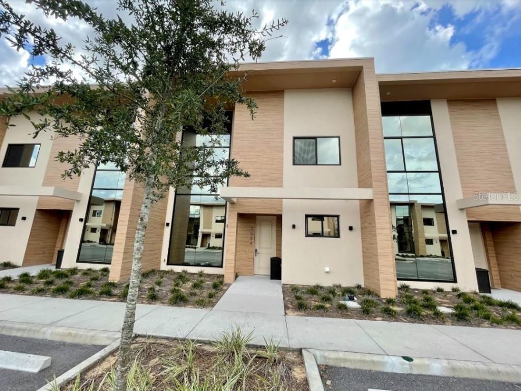 3054 Rockefeller Way, Kissimmee, FL 34747