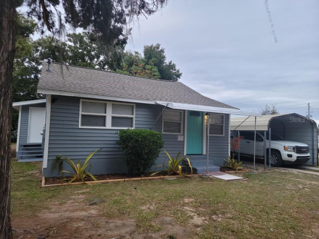 105 W Stevens Ave., Eustis, FL 32726