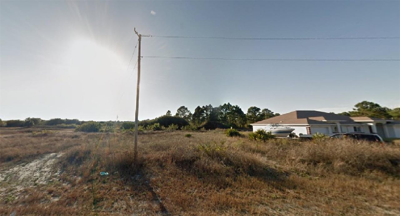 492 Lotus Ave., Lehigh Acres, FL 33974