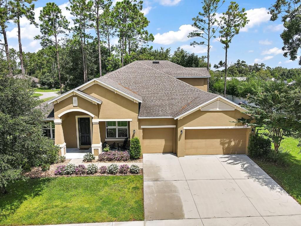 23616 Stream Ave., Sorrento, FL 32776