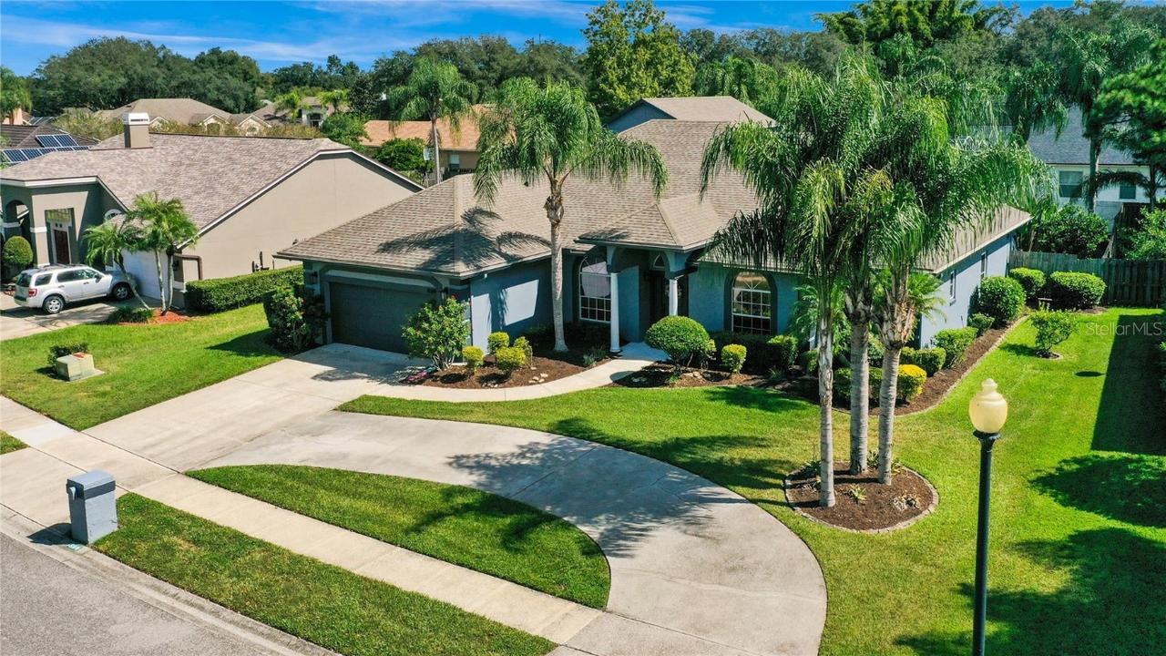 1589 Carillon Park Dr., Oviedo, FL 32765