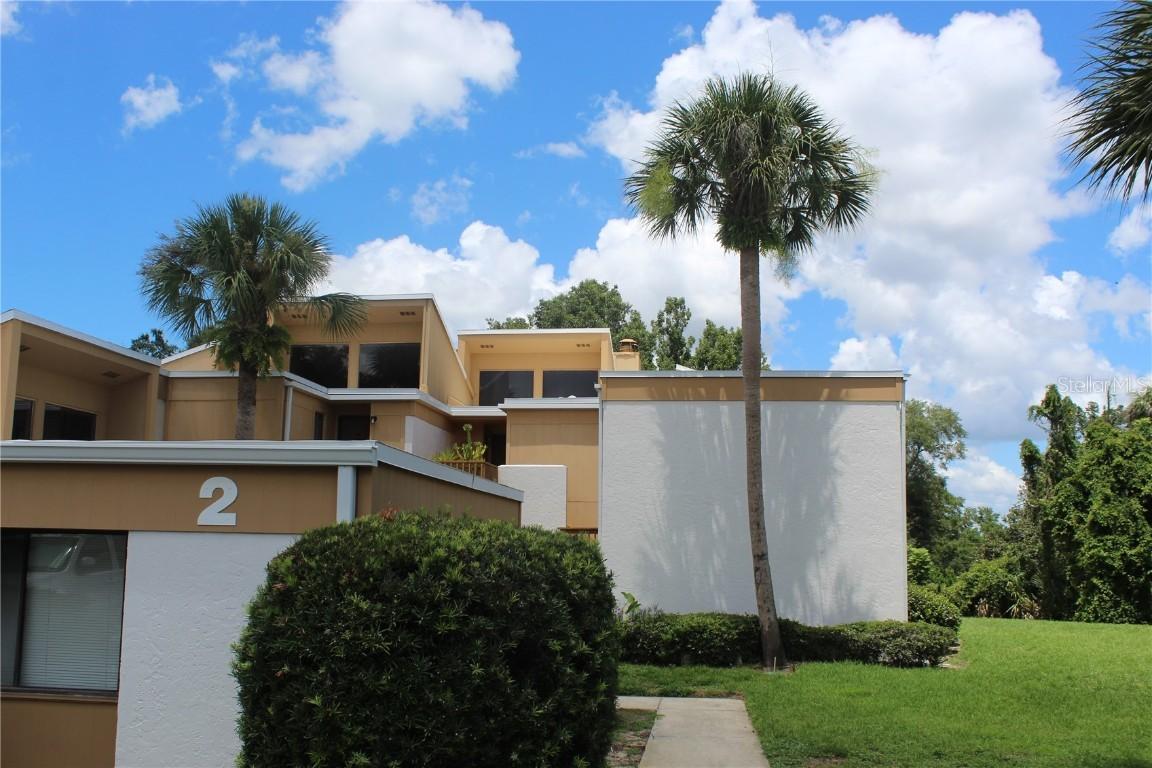 1051 S Highland St. #2D, Mount Dora, FL 32757