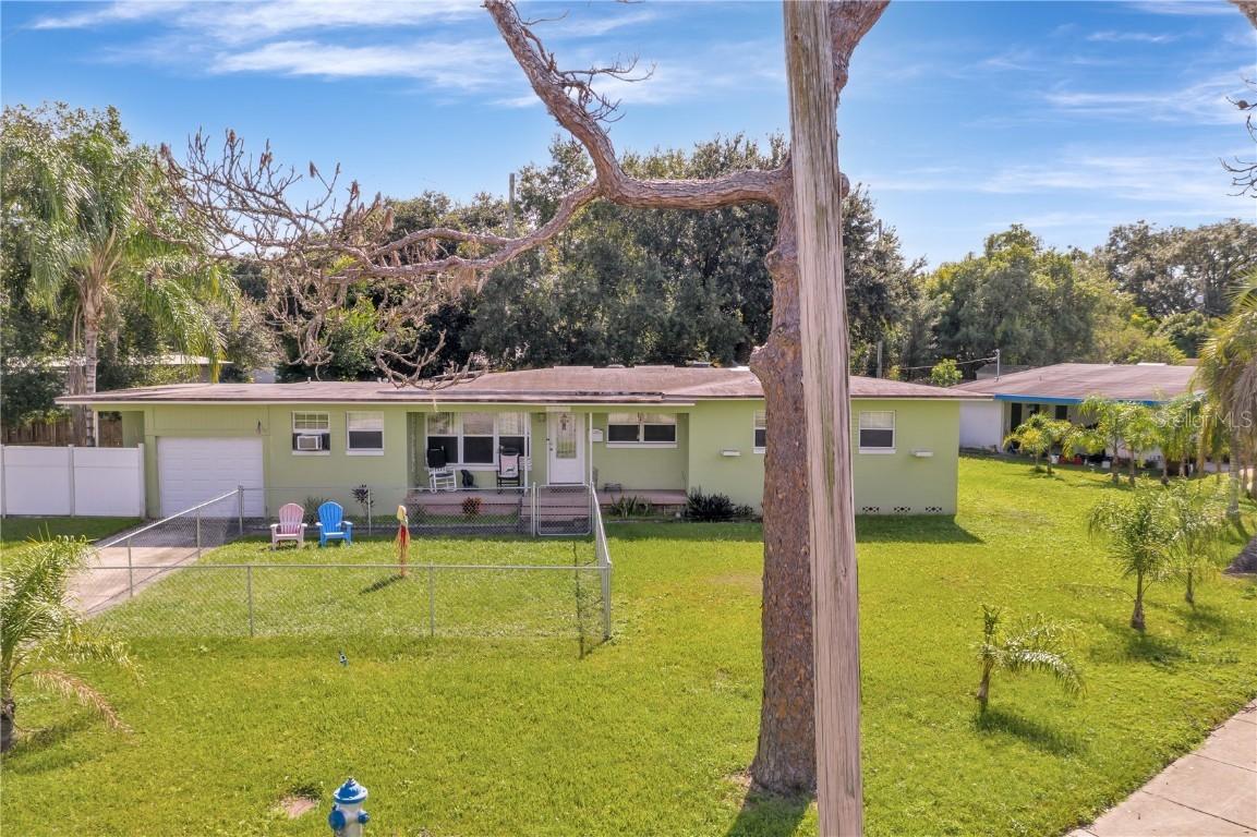 6300 Lyons St., Orlando, FL 32807