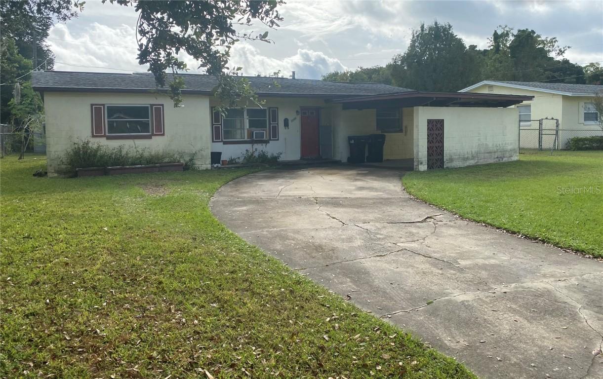 1201 Park Manor Dr., Orlando, FL 32825