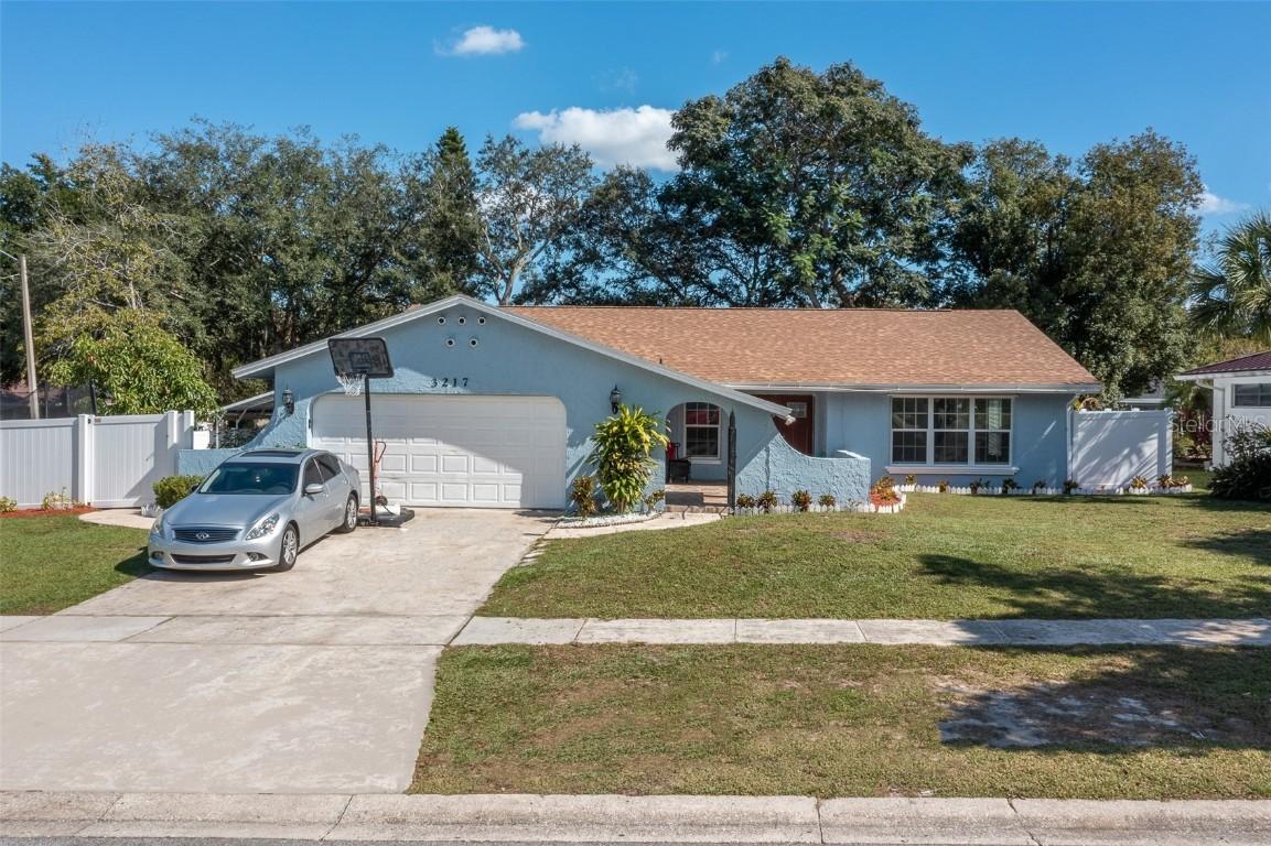 3217 Castle Oak Ave., Orlando, FL 32808