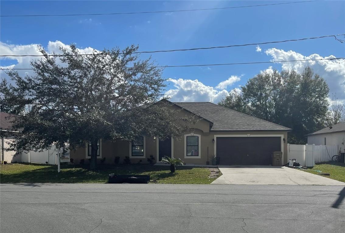 475 Martigues Dr., Kissimmee, FL 34759