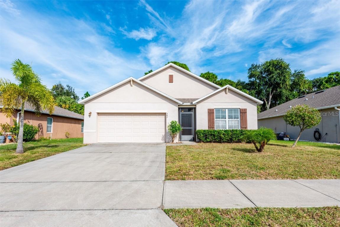 347 Admiralty Ct., Edgewater, FL 32141