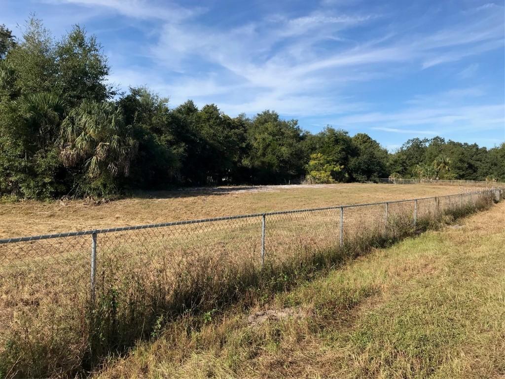 000 Treasure Island Rd., Leesburg, FL 34748