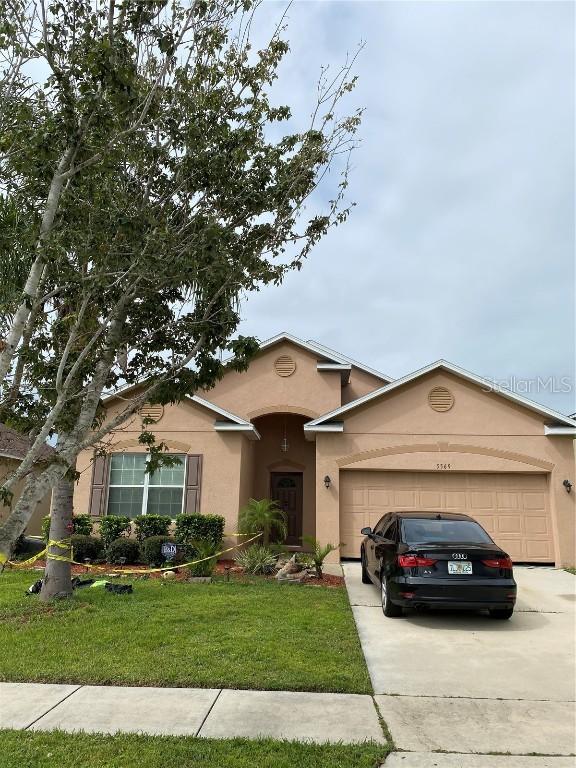 5569 Sycamore Canyon Dr., Kissimmee, FL 34758