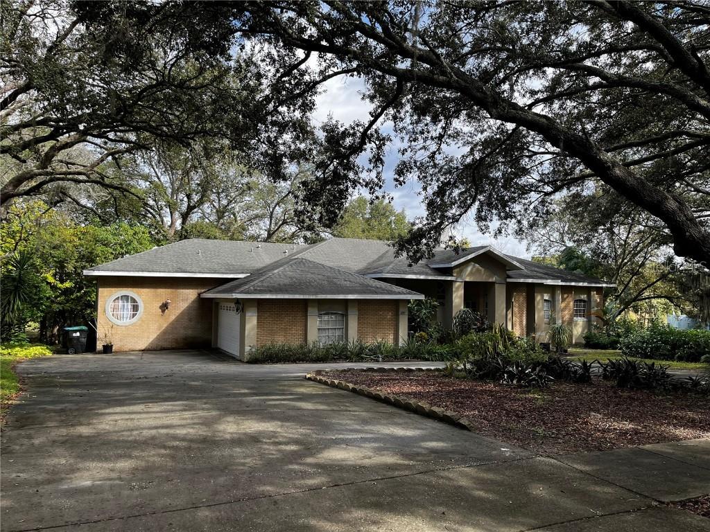 4789 Rolling Oak Dr., Orlando, FL 32818