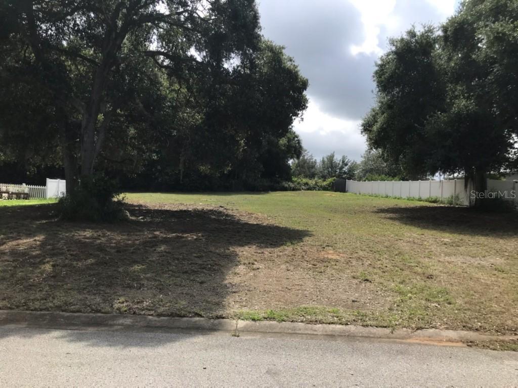 741 Butch Cassidy Ln., Eustis, FL 32726