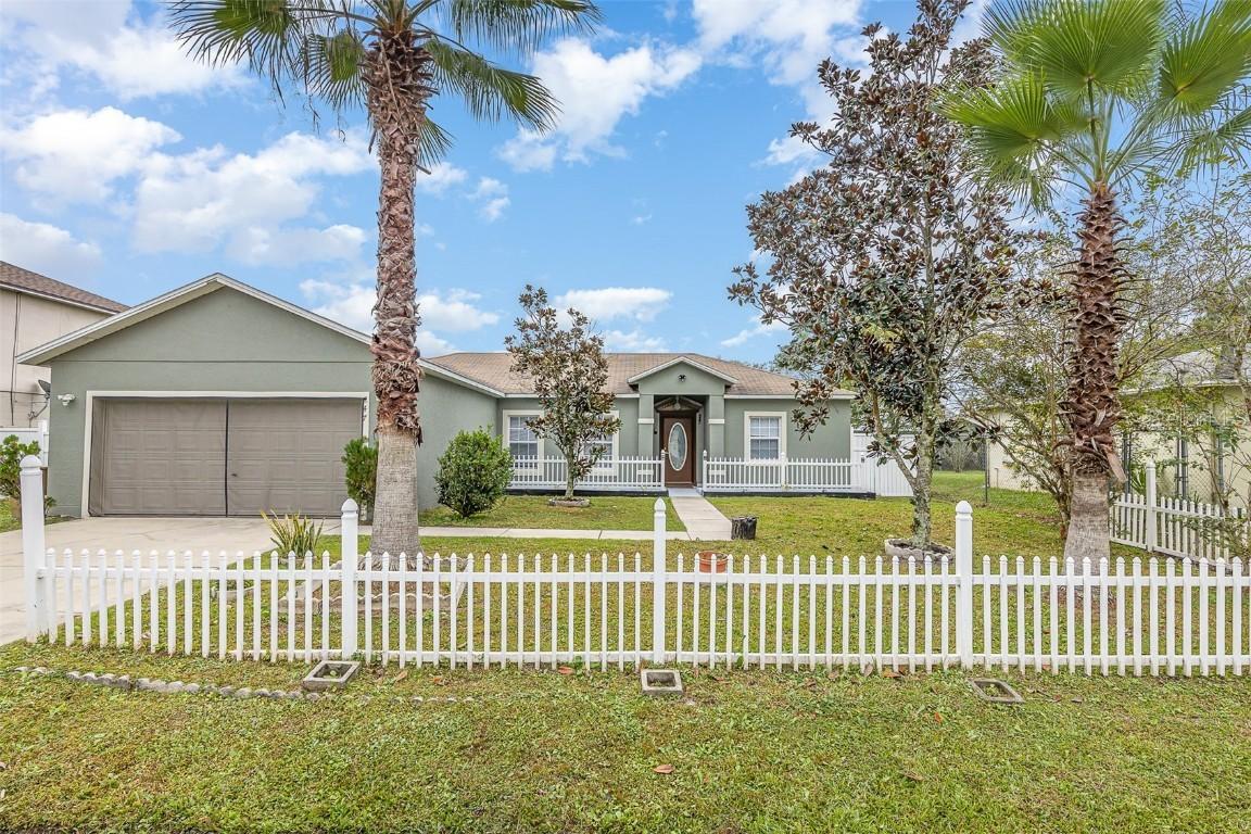 247 Canterbury Ct., Kissimmee, FL 34758