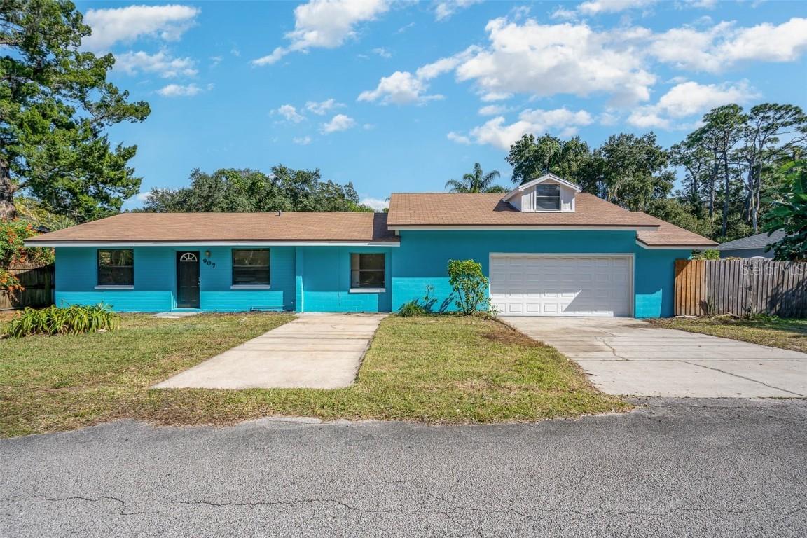 907 S Myrtle Ave., New Smyrna Beach, FL 32168