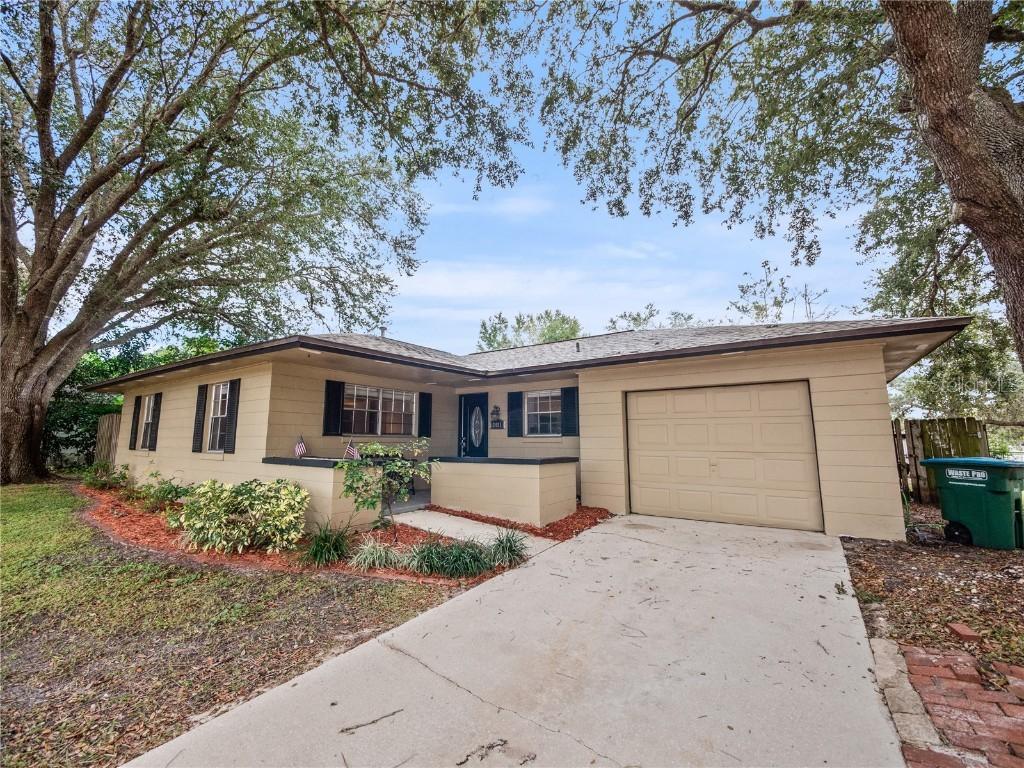 2481 Lake Helen Osteen Rd., Deltona, FL 32738