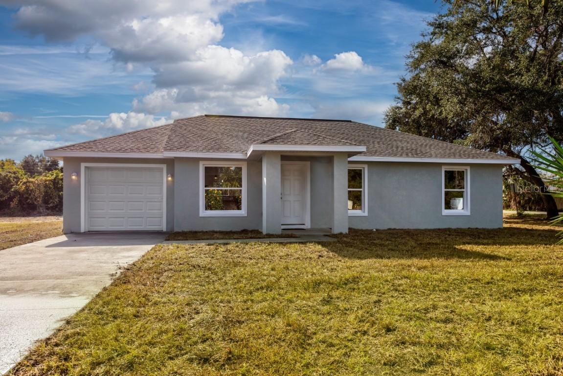 15614 Tangerine Ave., Tavares, FL 32778