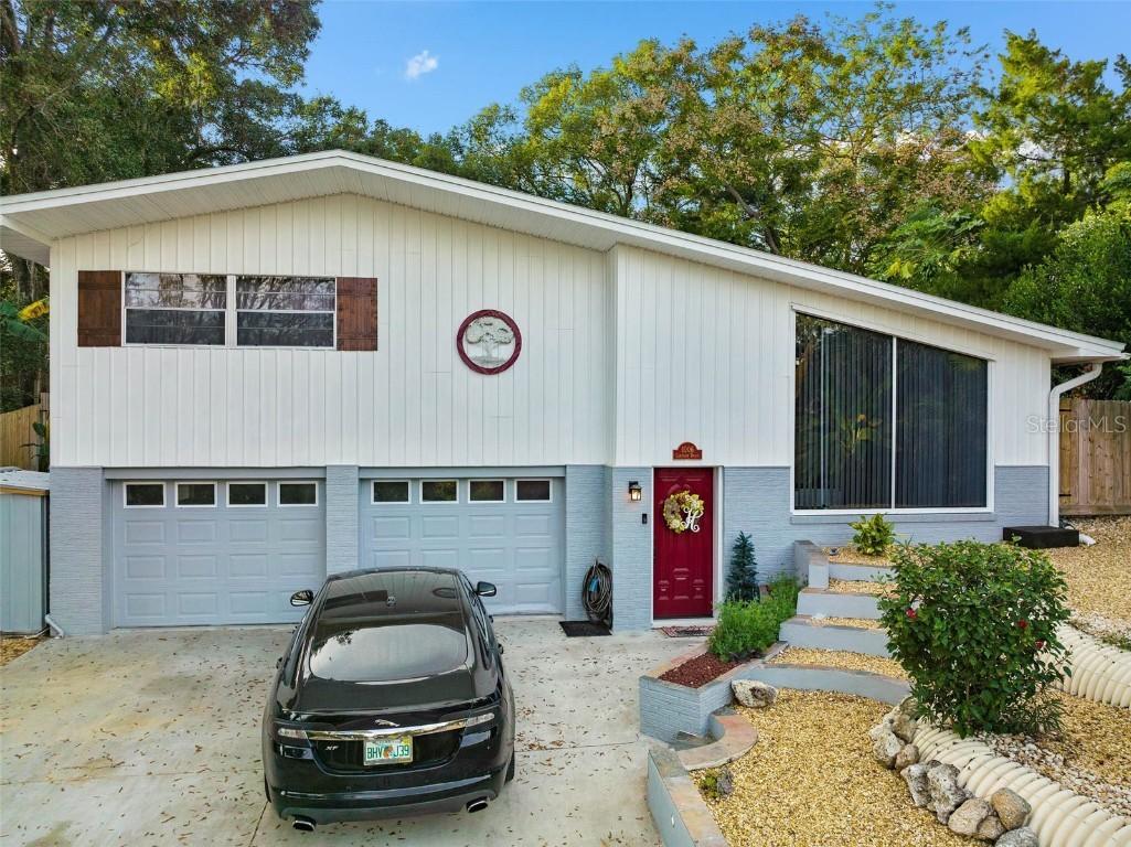 1006 Lakeview Dr., Eustis, FL 32726