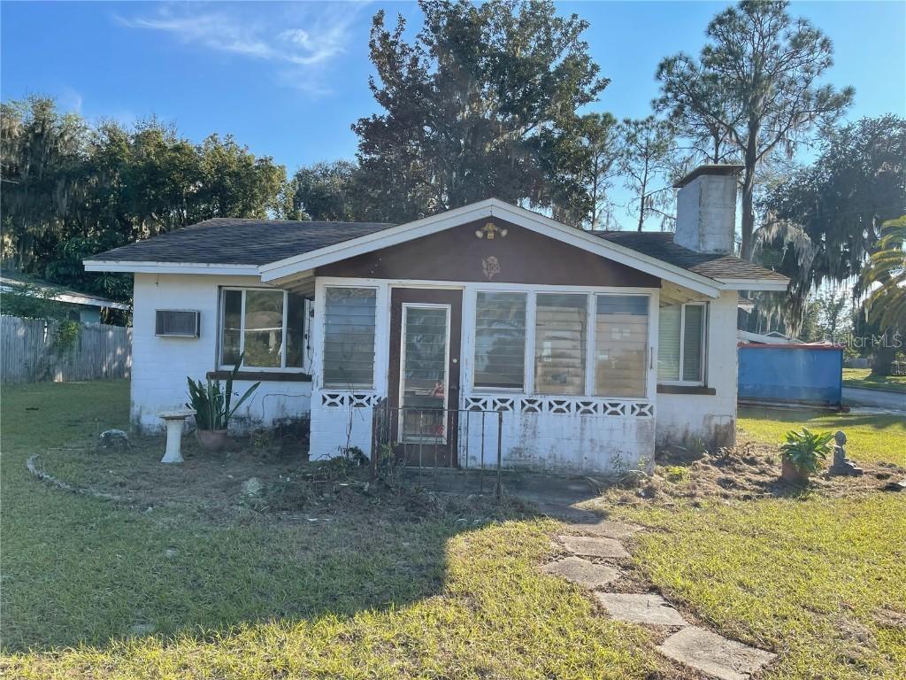 100 E Pendleton Ave., Eustis, FL 32726
