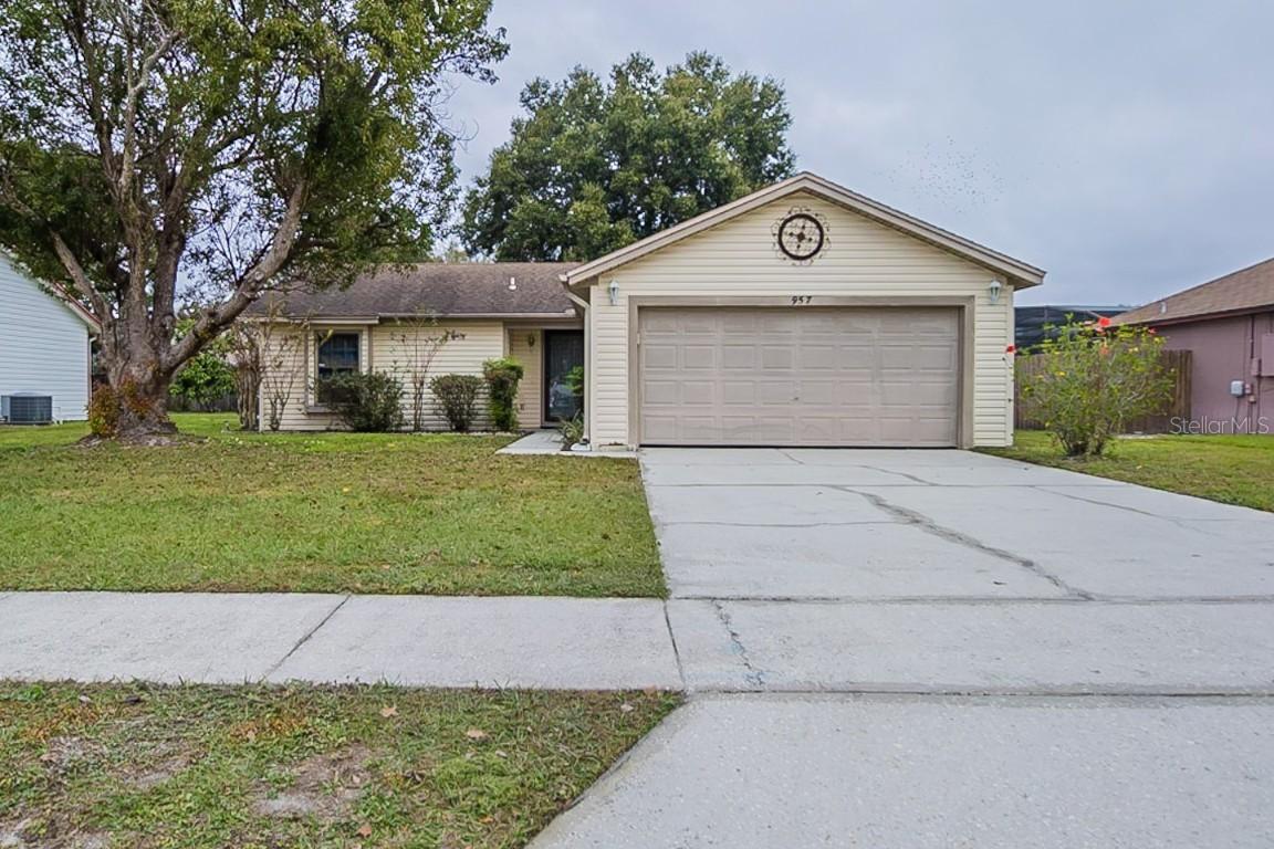 957 Drepsen Hook Dr., Orlando, FL 32825