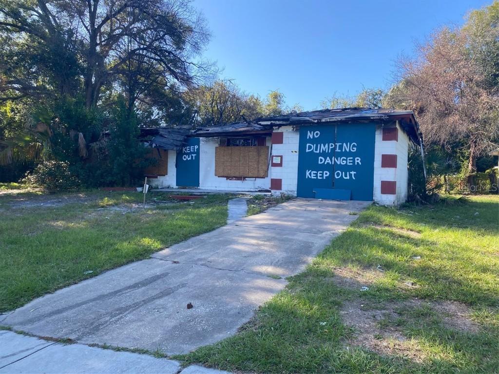 4540 Chateau Rd., Orlando, FL 32808