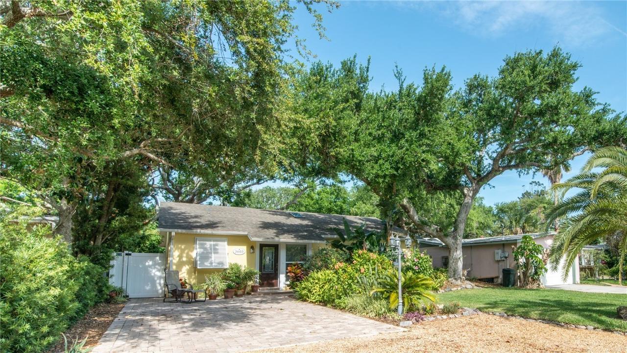 3603 Saxon Dr., New Smyrna Beach, FL 32169