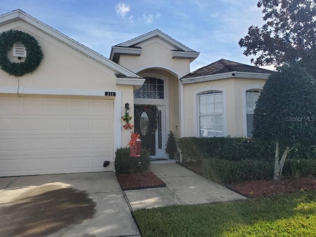 213 Churchill Park Dr., Davenport, FL 33897